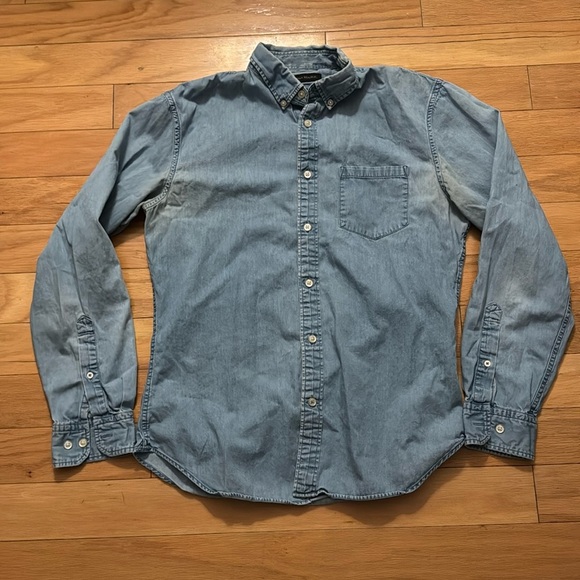Banana Republic | men’s denim long sleeve shirt | button down | sz M | grant fit - Picture 1 of 3